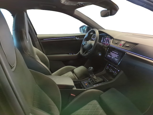 Skoda Superb 2.0 TSI 4x4 Combi Sportline