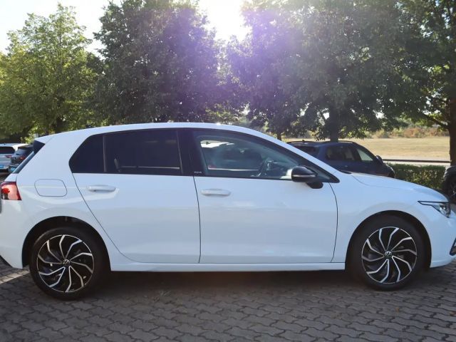 Volkswagen Golf 1.5 TSI Life Move
