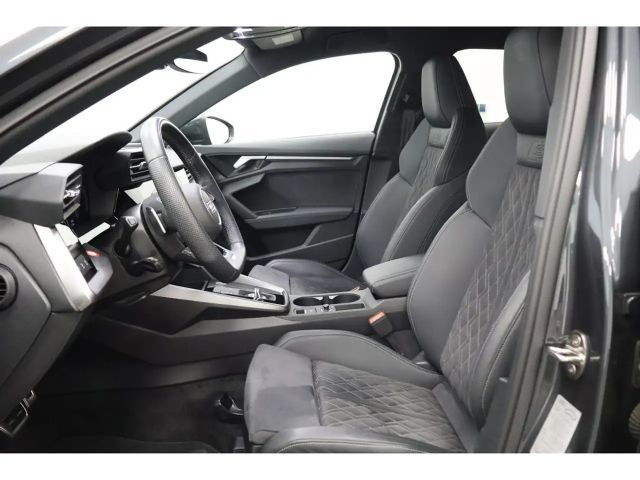 Audi A3 35 TFSI S-Line S-Tronic Sedan