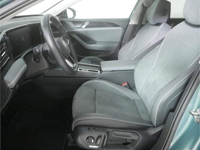 Volkswagen Passat 1.5 eTSI Business