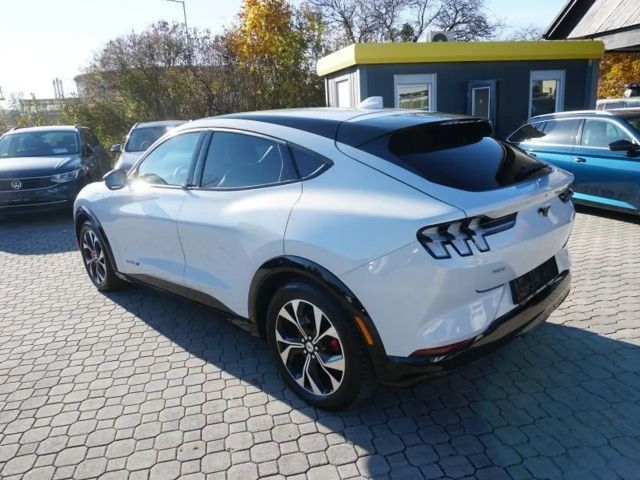 Ford Mustang Mach-E AWD Extended range