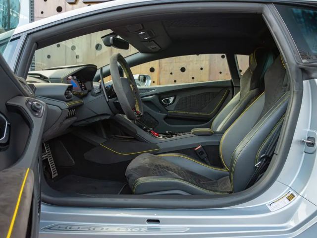 Lamborghini Huracan AWD EVO