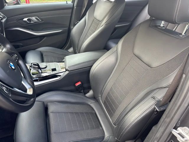 BMW 320 320d Sport Line xDrive