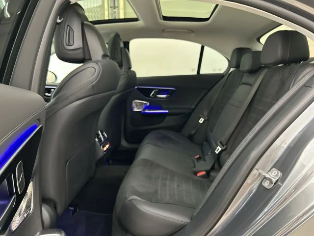 Mercedes-Benz C 300 4MATIC Sedan