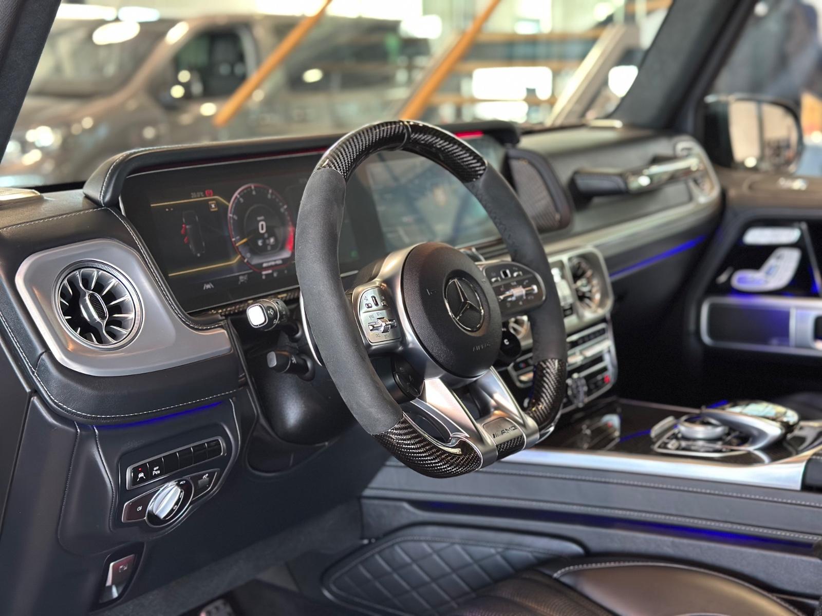 Mercedes-Benz AMG G 2.HA/BURM/NIGHT II/SUPERIOR/22LM/CARBON