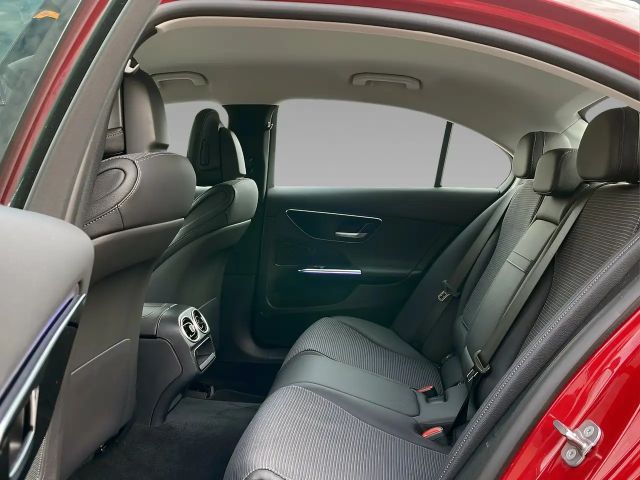 Mercedes-Benz C 200 AVANTGARDE Sedan