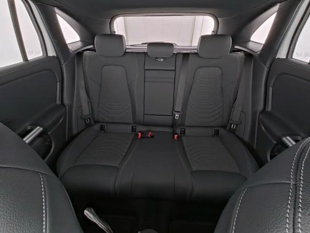 Mercedes-Benz EQA 300 4MATIC Advanced