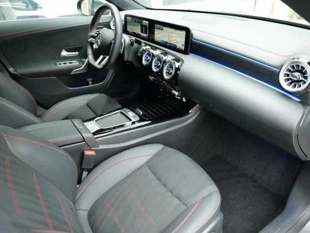 Mercedes-Benz CLA 200 AMG Line CLA 200 d Coupé