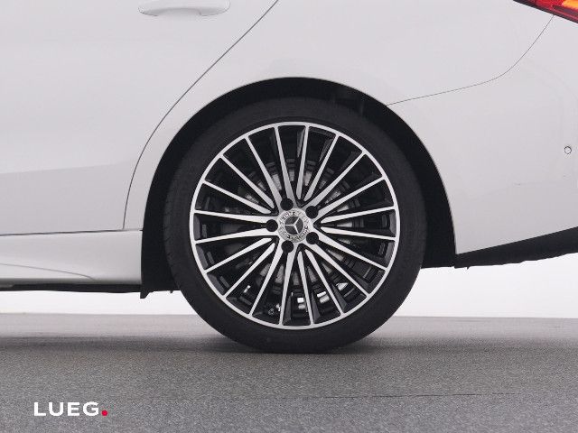 Mercedes-Benz C 180 Sedan