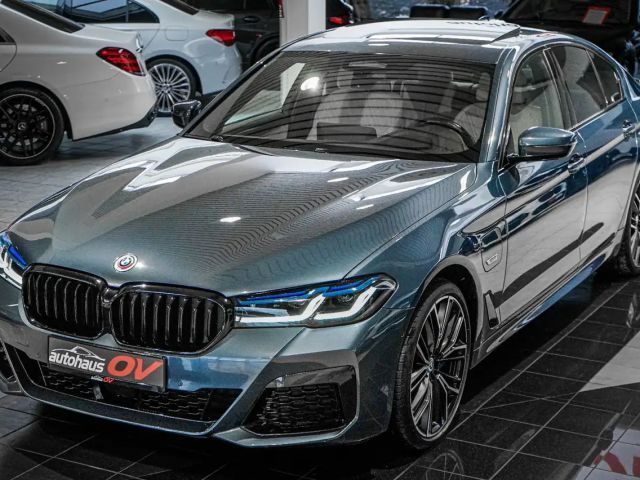 BMW 530 530e M-Sport Sedan