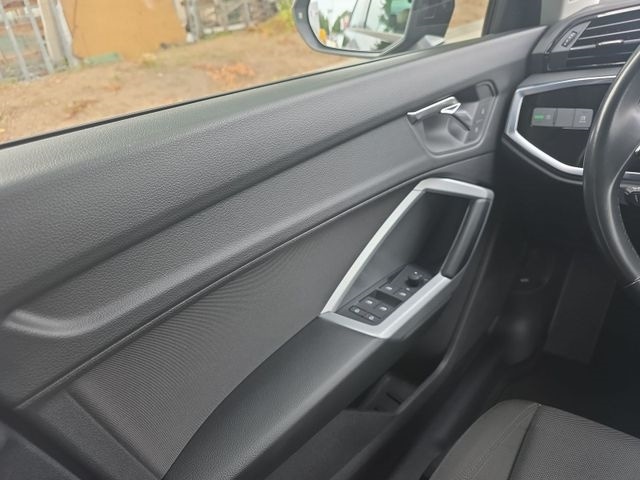 Audi Q3 35 TDI S-Tronic