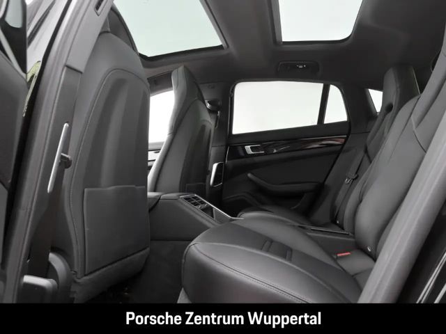 Porsche Panamera 4S