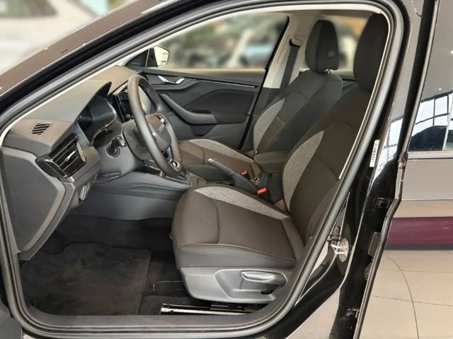 Skoda Scala Essence AHK-klappbar Digitales Cockpit LED Sperrdi