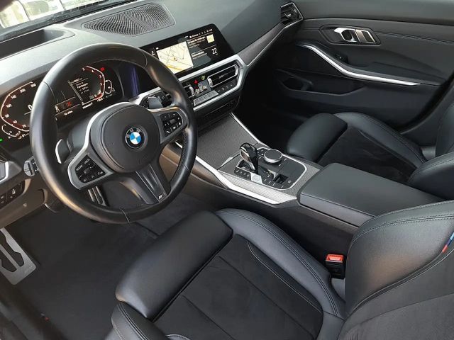 BMW 330 330e M-Sport Touring