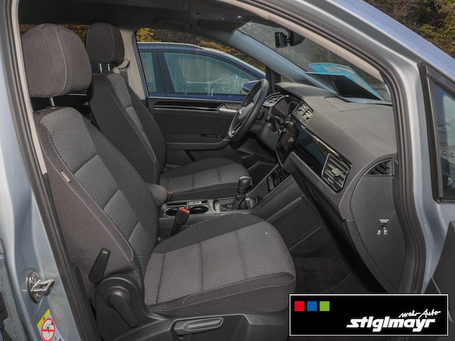 Volkswagen Touran 1.5 TSI DSG R-Line