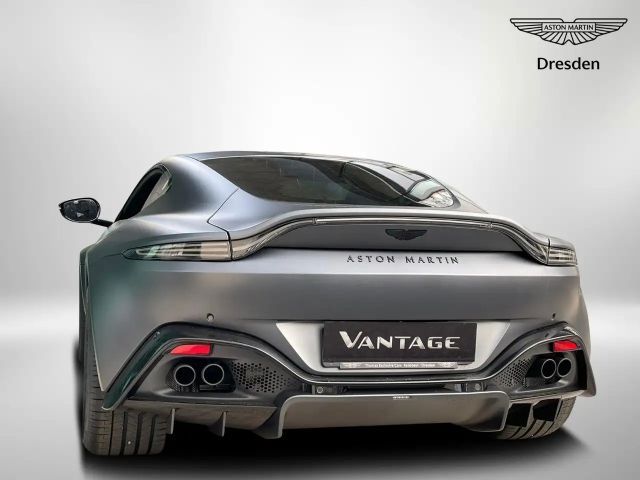 Aston Martin V8 V8