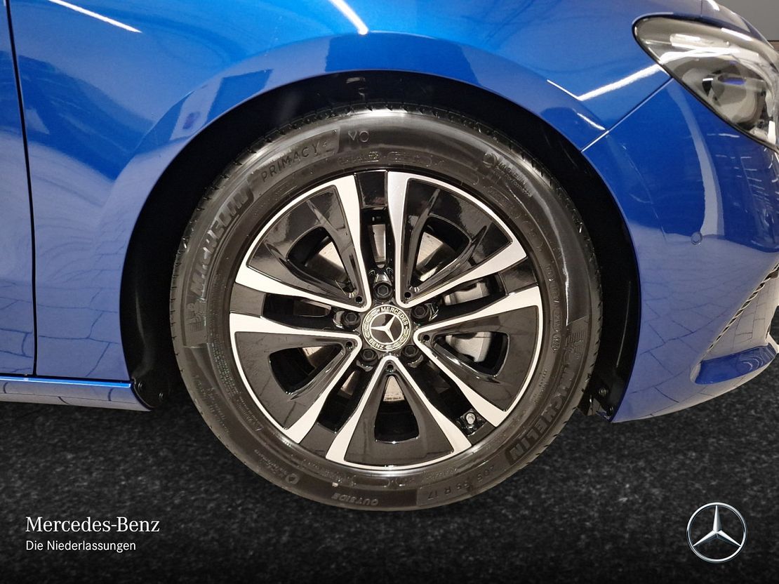 Mercedes-Benz B 200 Sedan