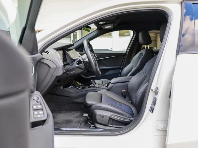 BMW 118 118i M-Sport Sedan