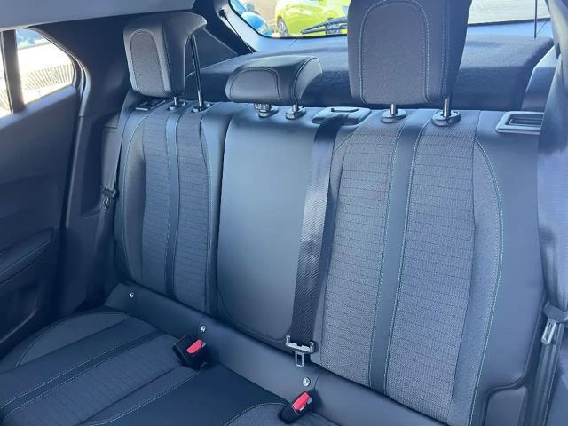 Peugeot E-2008 Allure Pack