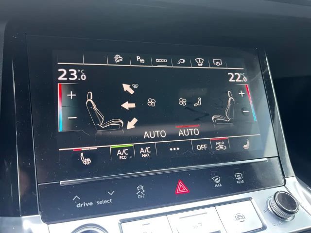 Audi Q8 e-tron 55 Business Quattro