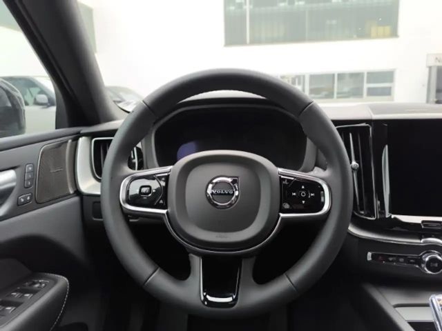 Volvo XC60 Dark Plus T6