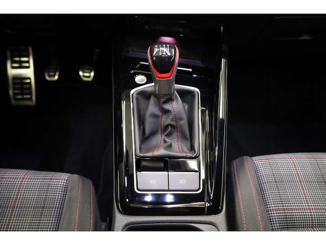 Volkswagen Golf 2.0 TSI