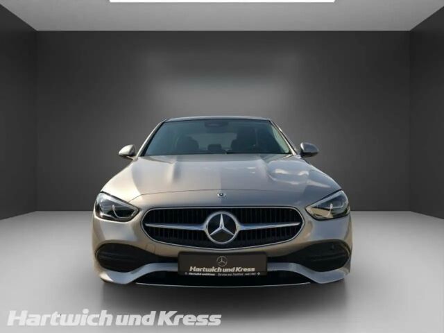 Mercedes-Benz C 180 AVANTGARDE Sedan