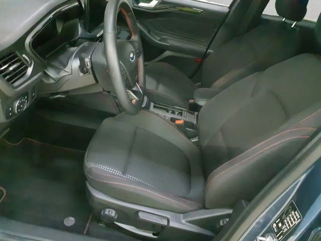 Ford Focus EcoBoost ST Line Wagon