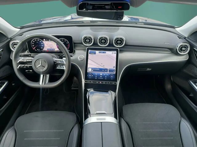 Mercedes-Benz C 200 AMG Line Sedan