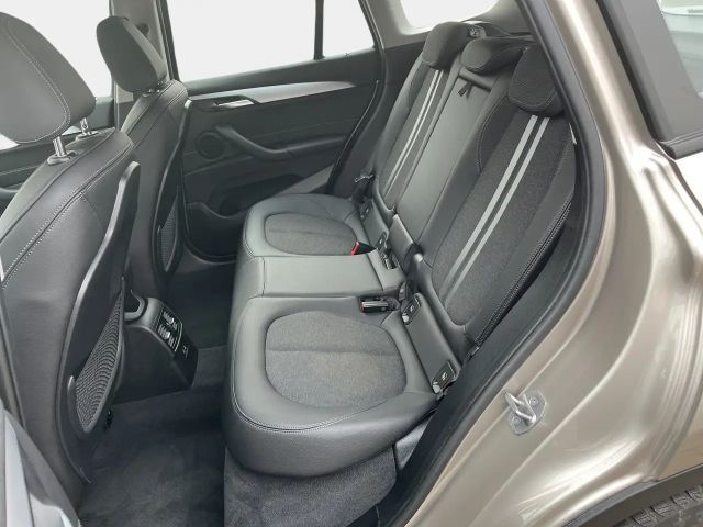 BMW X1 Advantage pakket xDrive25e