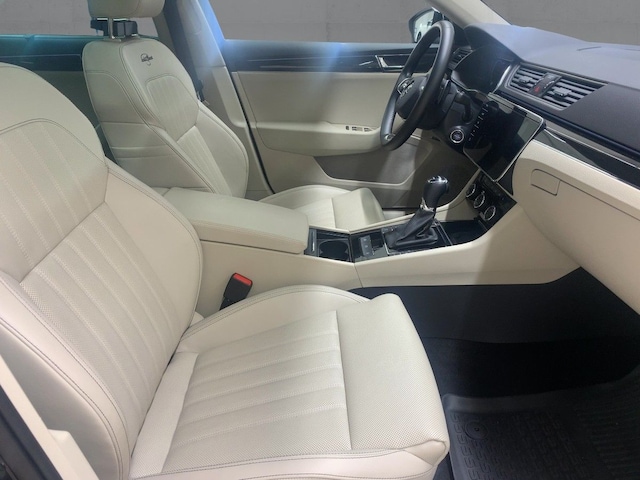 Skoda Superb 2.0 TDI Combi