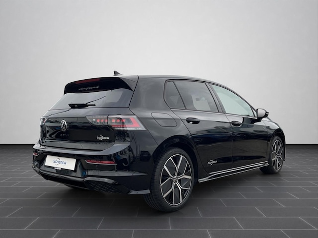 Volkswagen Golf DSG R-Line