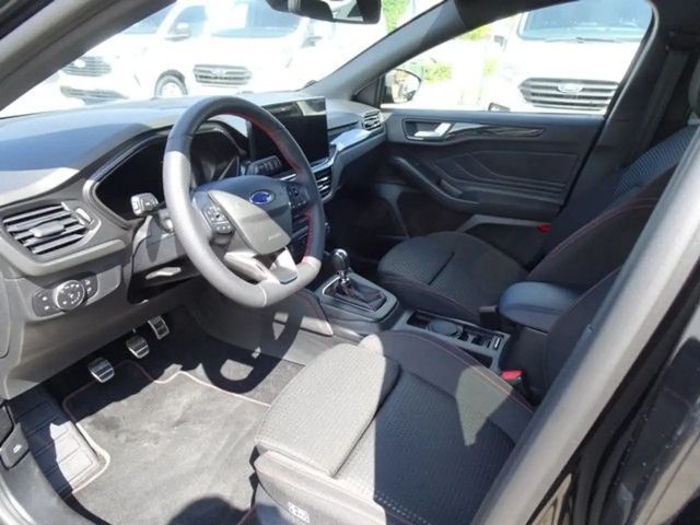 Ford Focus ST Line Wagon