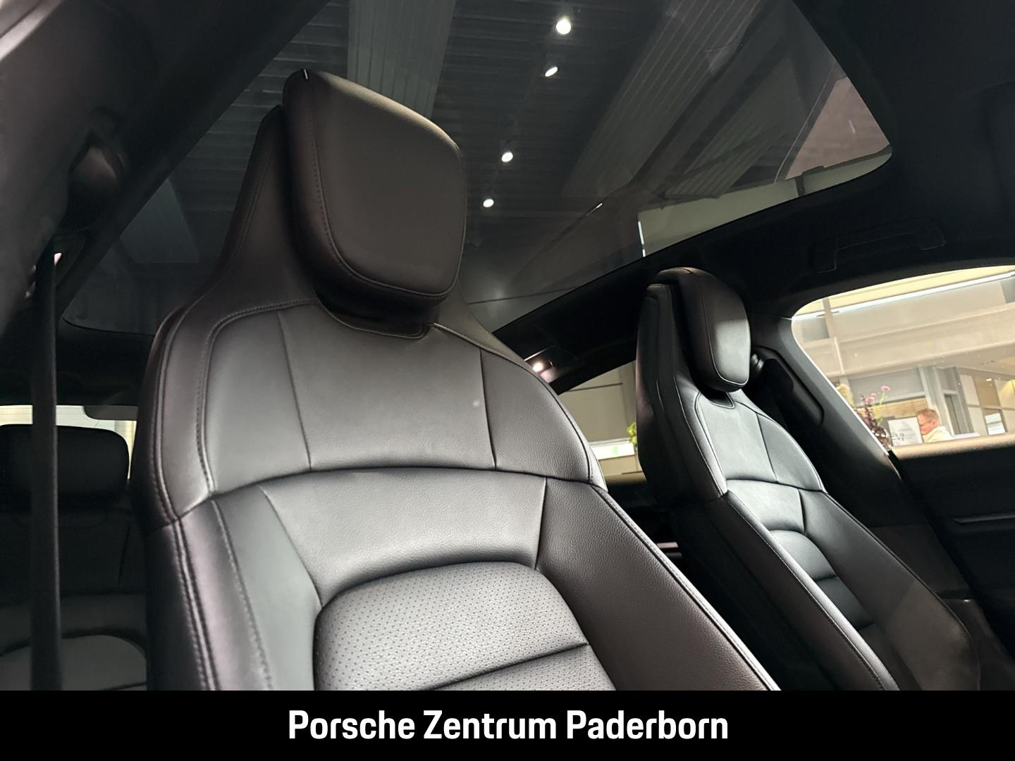 Porsche Taycan InnoDrive Head-Up Luftfederung 20-Zoll