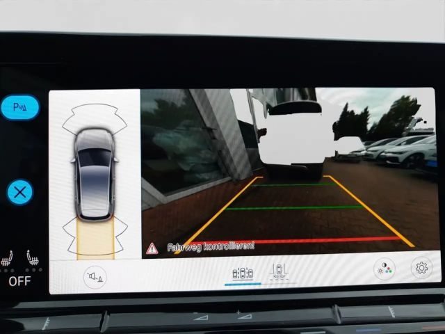 Volkswagen Golf 1.5 eTSI DSG IQ.Drive Style