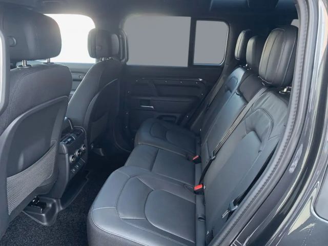 Land Rover Defender 110