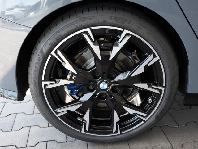 BMW 120 120d M-Sport Sedan