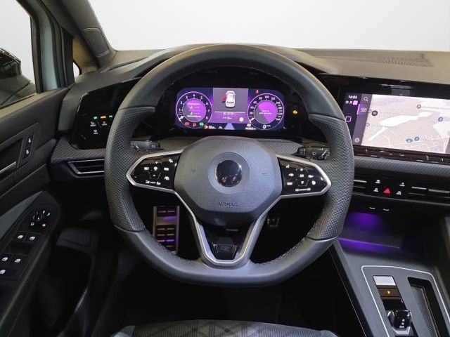 Volkswagen Golf 1.5 eTSI DSG R-Line