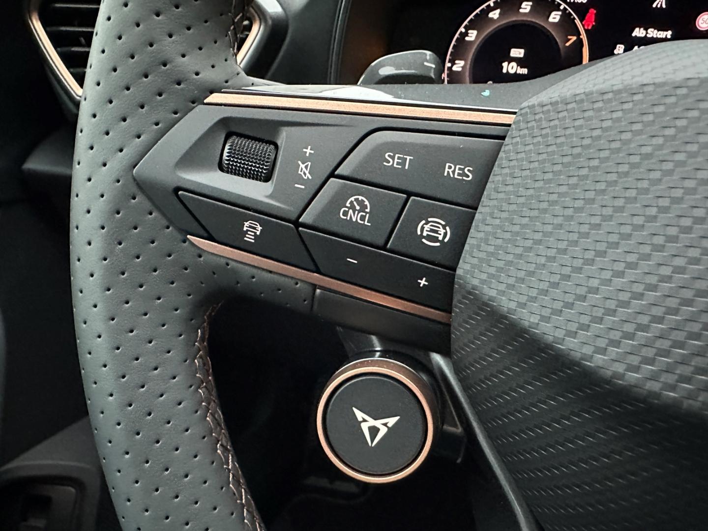 Cupra Leon 2.0 TSI 4Drive DSG Sportstourer VZ