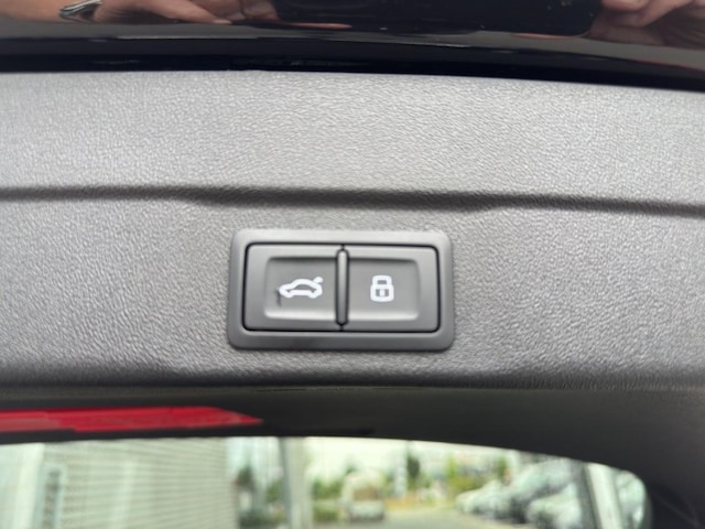 Audi A6 Avant Quattro S-Tronic