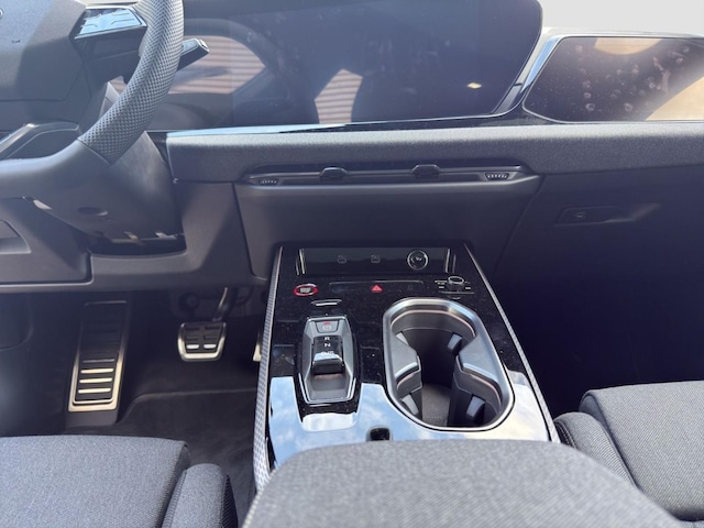 Audi A6 Avant Quattro S-Tronic