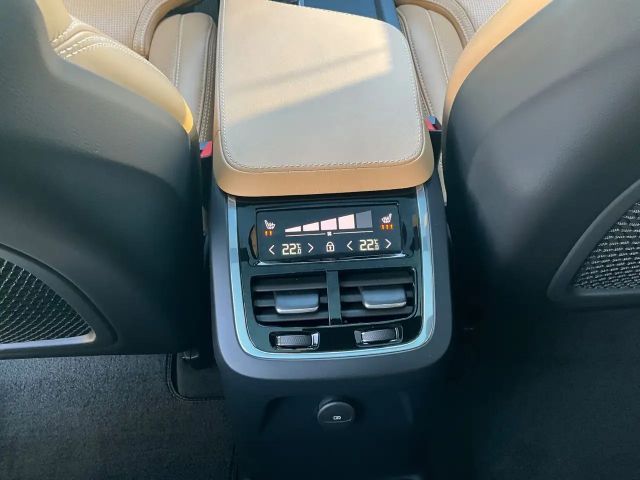 Volvo XC90 AWD Dark T8 Ultimate