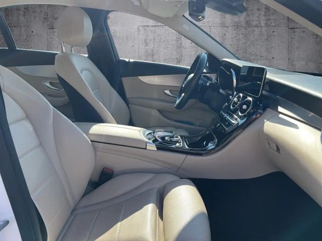 Mercedes-Benz C 300 AVANTGARDE Sedan