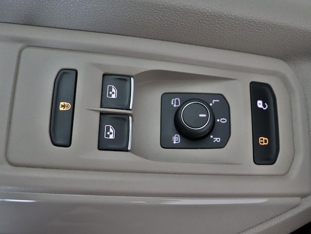 Volkswagen Multivan DSG Lang Style T7