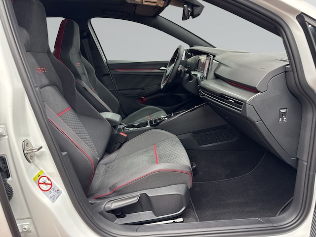 Volkswagen Golf 2.0 TSI DSG