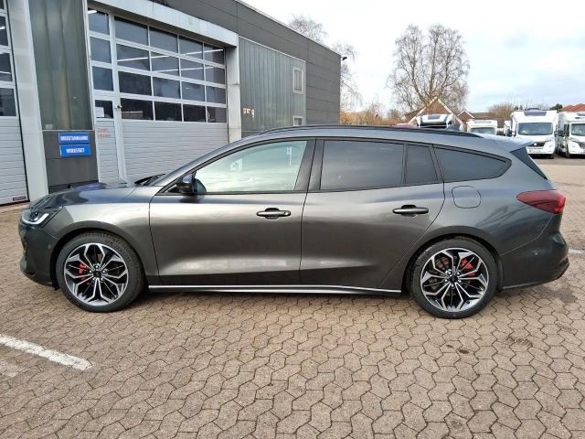 Ford Focus EcoBoost ST Line