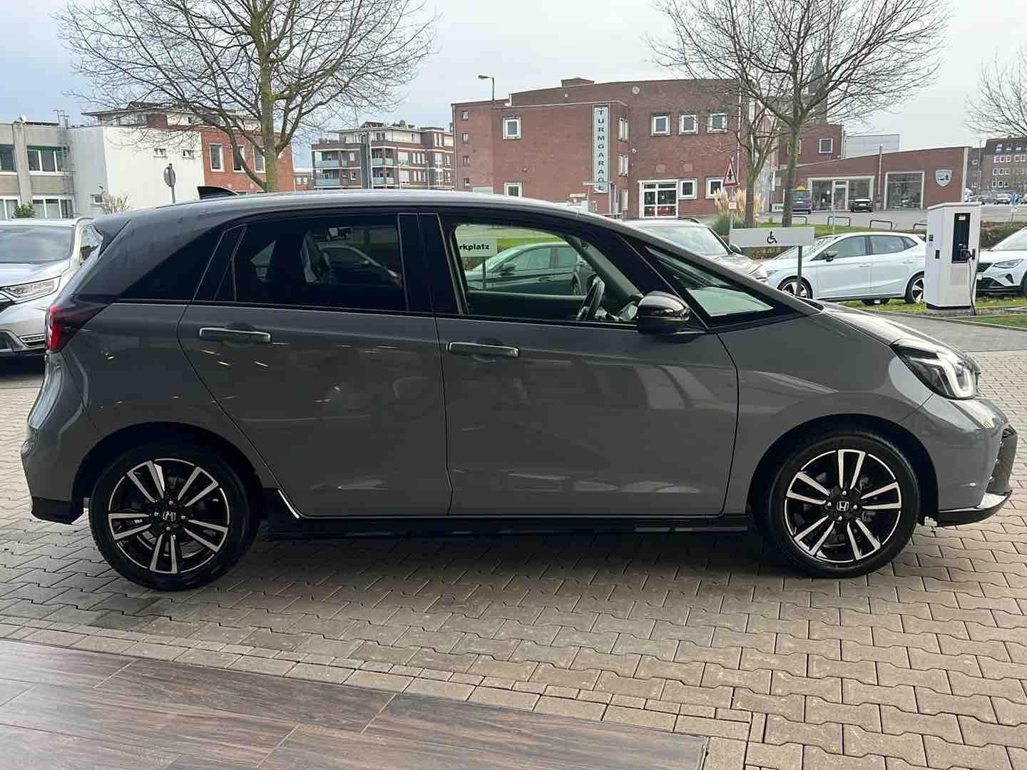 Honda Jazz 1.5 Advance Hybrid Sport i-MMD