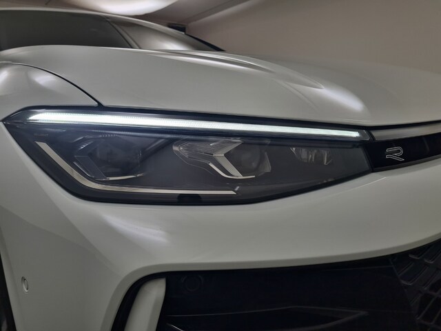 Volkswagen Passat Pano ACC STH