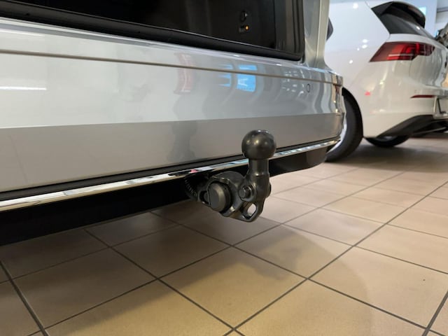 Volkswagen Golf Life Variant