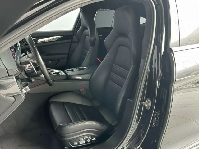 Porsche Panamera 4S